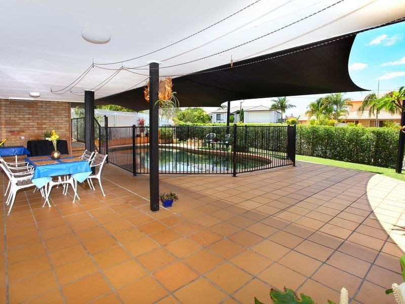 2 Hampstead Court, Highland Park QLD 4211
