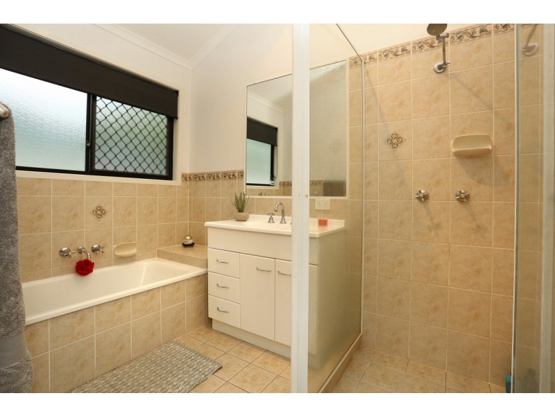 63-65 Trentbridge Court, Mount Nathan QLD 4211