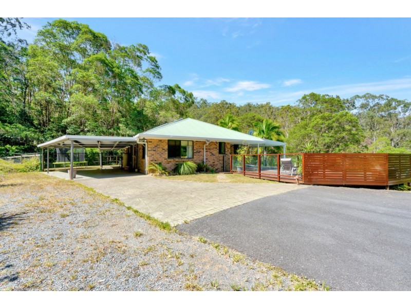 105 Henri Robert Drive, Clagiraba QLD 4211