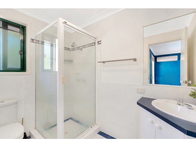105 Henri Robert Drive, Clagiraba QLD 4211