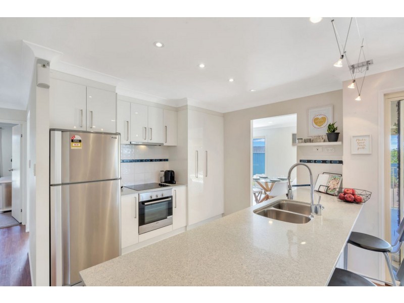 10 Avonbury Court, Carrara QLD 4211