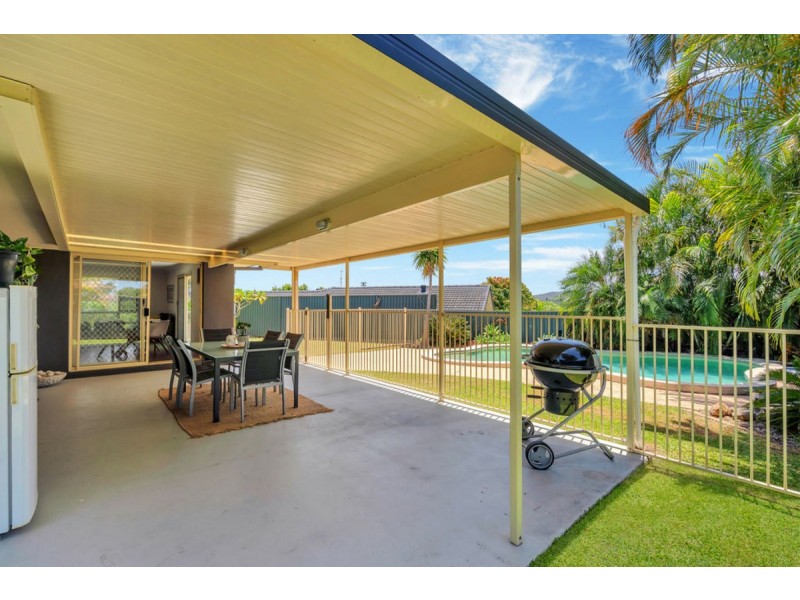 10 Avonbury Court, Carrara QLD 4211