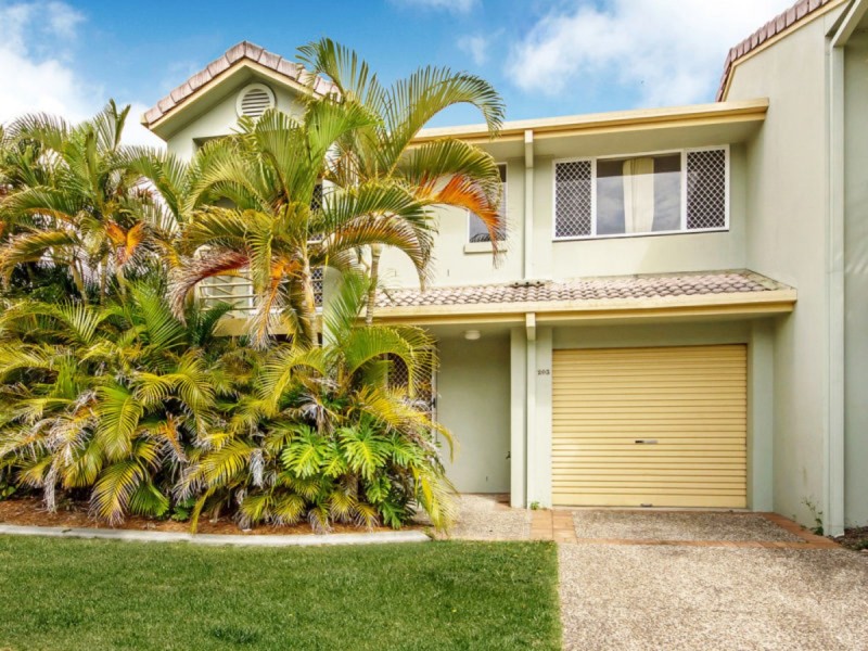 203/215 Cottesloe Drive, Mermaid Waters QLD 4218