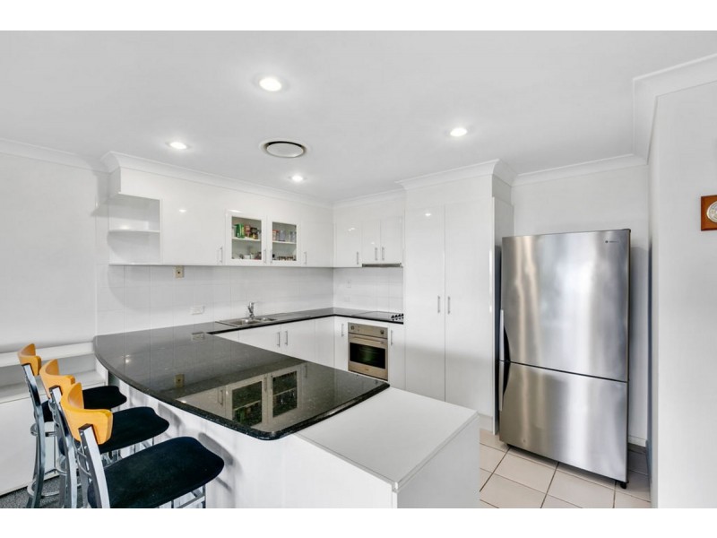 28/2 Ridgeline Way, Highland Park QLD 4211