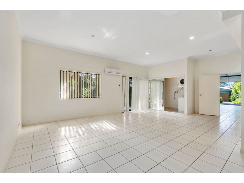 28/2 Ridgeline Way, Highland Park QLD 4211