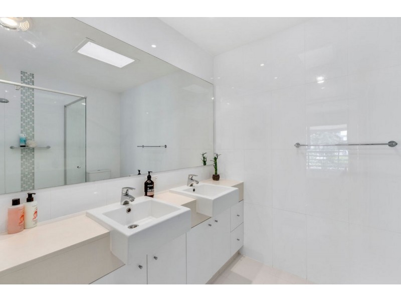 17/1 Boulton Drive, Nerang QLD 4211