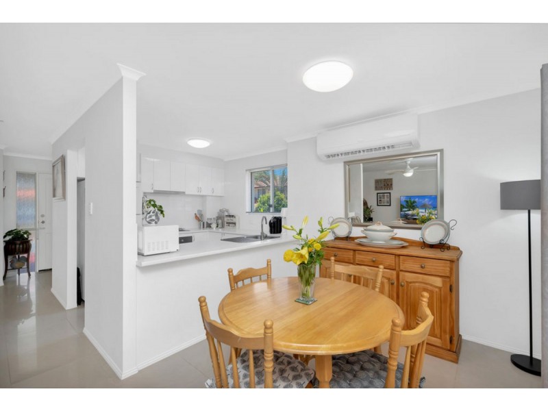 60/102 Alexander Drive, Highland Park QLD 4211