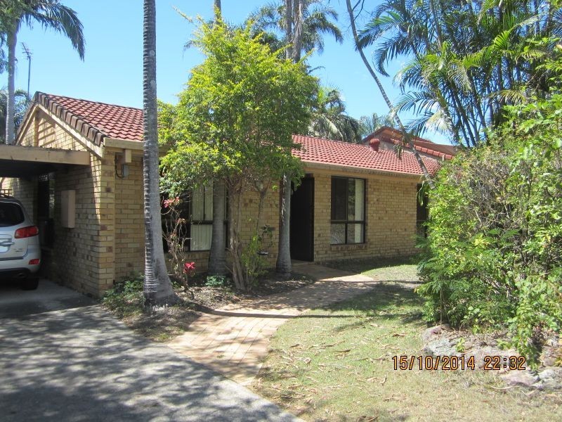 27 Jabiluka Drive, Highland Park QLD 4211