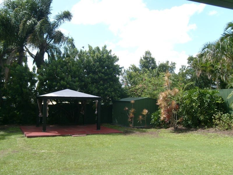 27 Jabiluka Drive, Highland Park QLD 4211