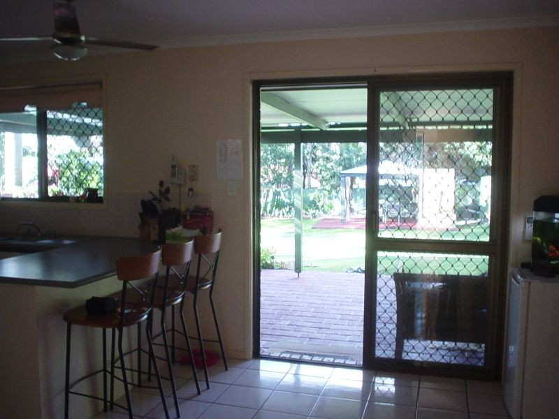 27 Jabiluka Drive, Highland Park QLD 4211