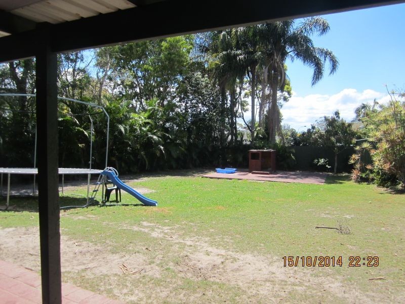 27 Jabiluka Drive, Highland Park QLD 4211