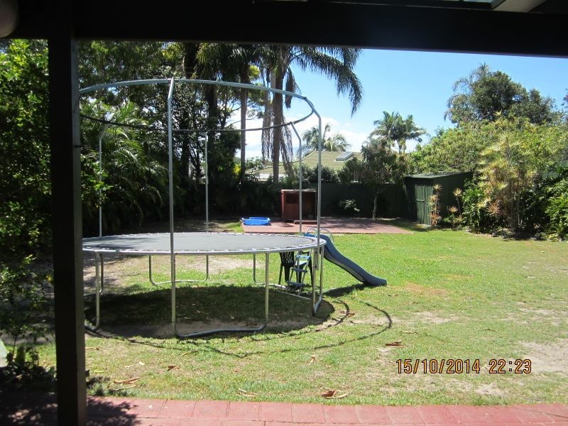 27 Jabiluka Drive, Highland Park QLD 4211