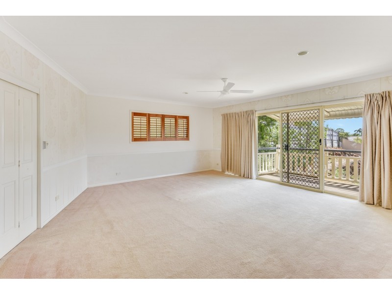 33 Tristania Way, Highland Park QLD 4211