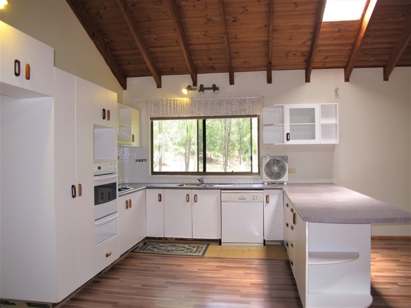 16 Josephine Terrace, Highland Park QLD 4211