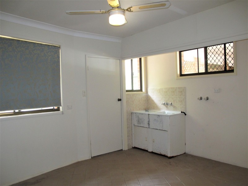 16 Josephine Terrace, Highland Park QLD 4211