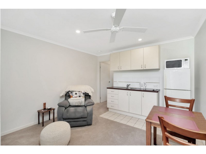 305/5 (Unit 33 Bourton Road, Merrimac QLD 4226