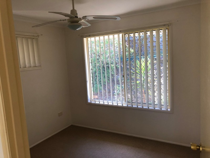 4 Regal Court, Highland Park QLD 4211