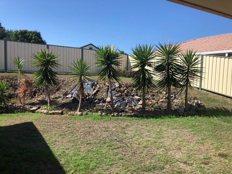 4 Regal Court, Highland Park QLD 4211
