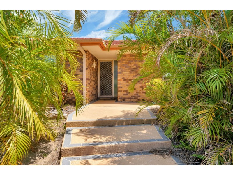 2 Range Court, Arundel QLD 4214