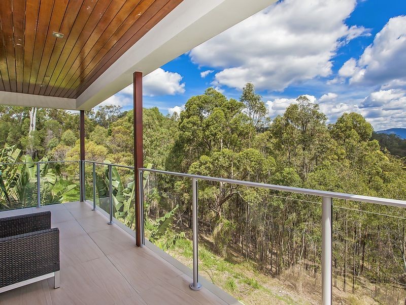 52 Tara Vista Boulevard, Highland Park QLD 4211