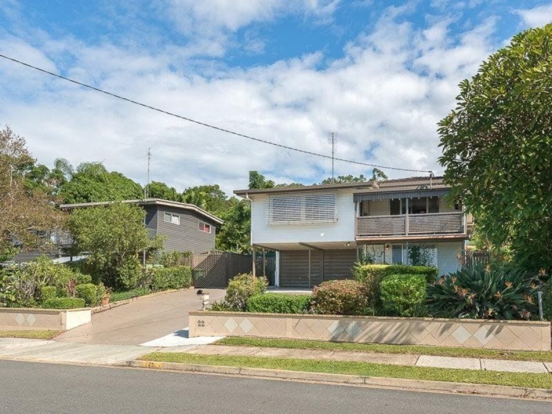 22 Geoffrey Avenue, Southport QLD 4215