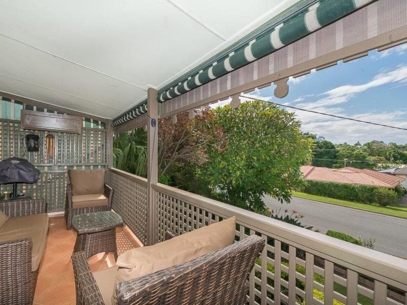 22 Geoffrey Avenue, Southport QLD 4215