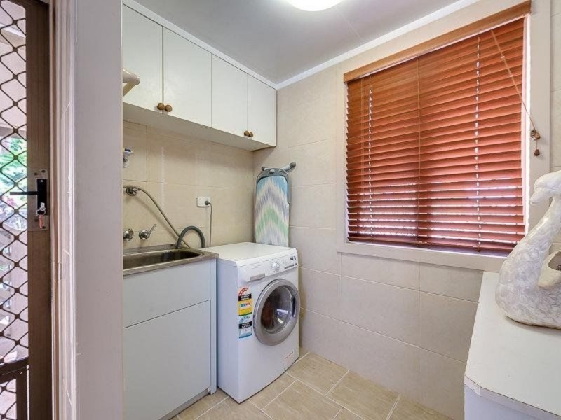 22 Geoffrey Avenue, Southport QLD 4215