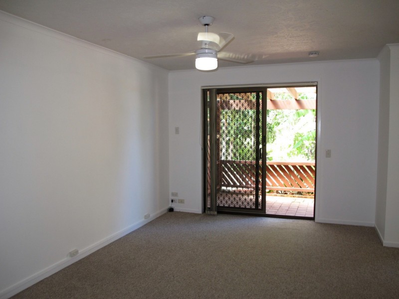 9/7 Parkridge Drive, Molendinar QLD 4214