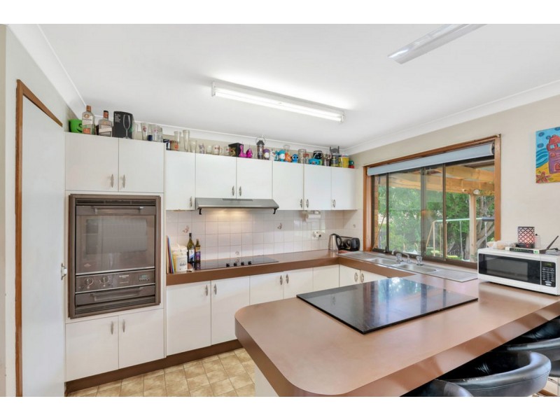 97 Hinkler Drive, Highland Park QLD 4211