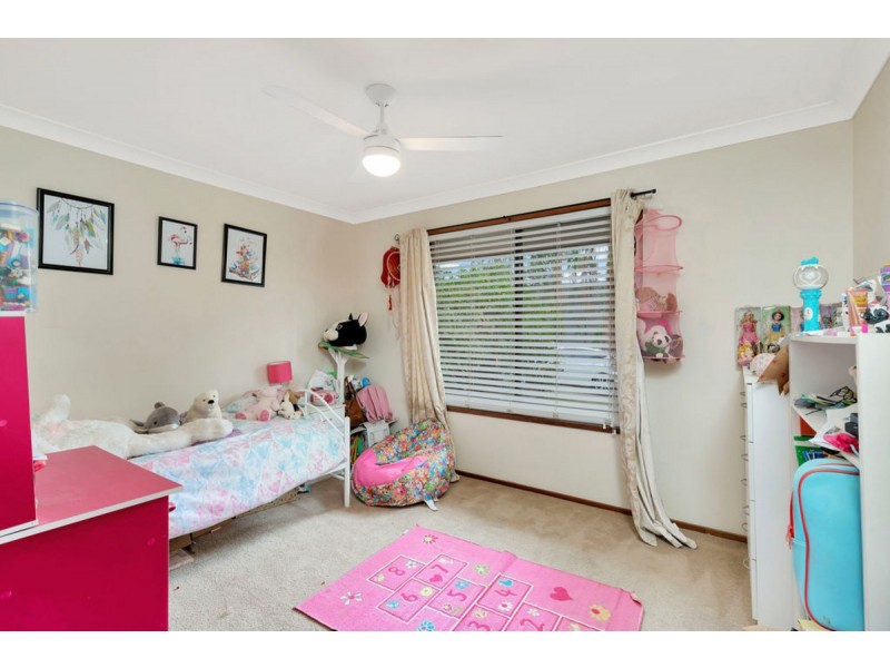 97 Hinkler Drive, Highland Park QLD 4211