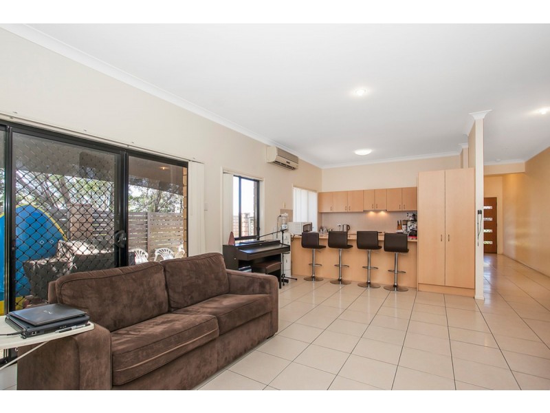 2/25 Serin Street, Upper Coomera QLD 4209
