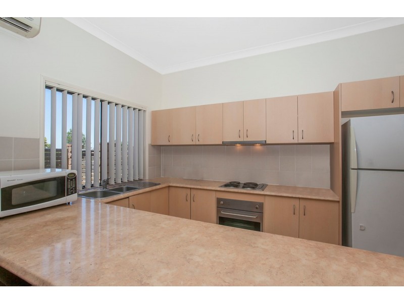 2/25 Serin Street, Upper Coomera QLD 4209