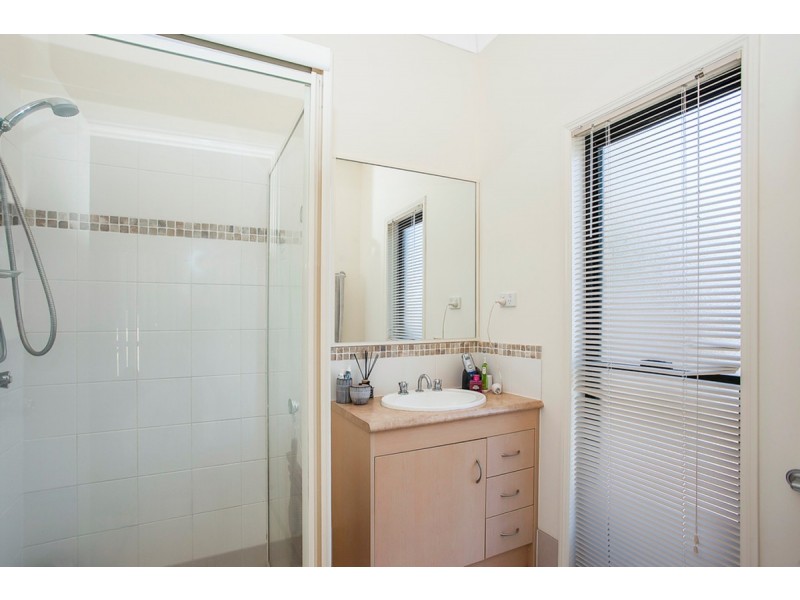 2/25 Serin Street, Upper Coomera QLD 4209