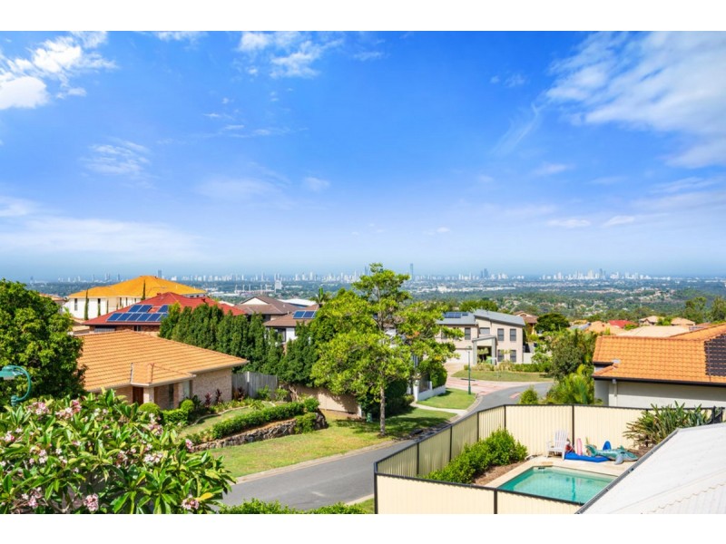 12 Ballah Crescent, Highland Park QLD 4211