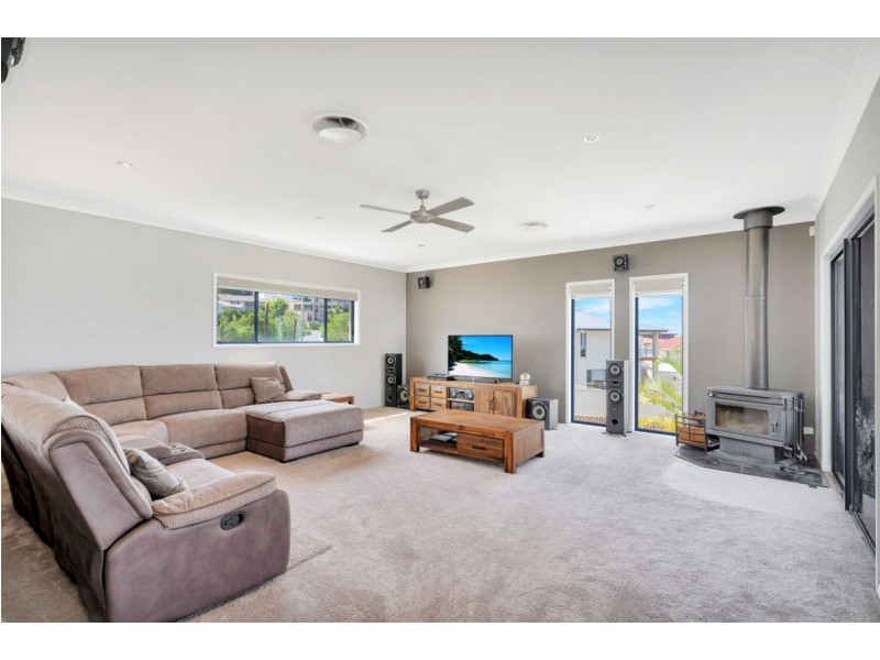 12 Ballah Crescent, Highland Park QLD 4211