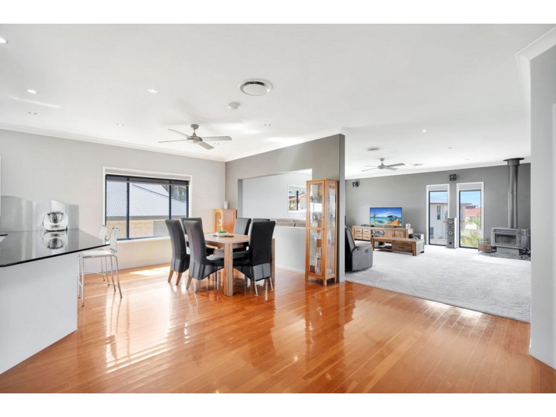 12 Ballah Crescent, Highland Park QLD 4211