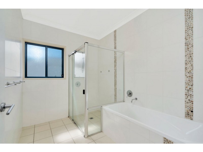 12 Ballah Crescent, Highland Park QLD 4211