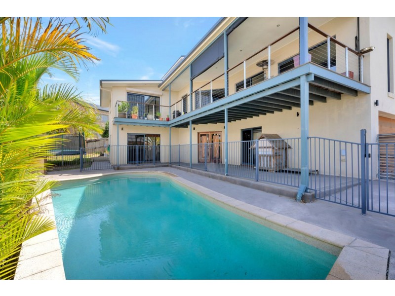 12 Ballah Crescent, Highland Park QLD 4211