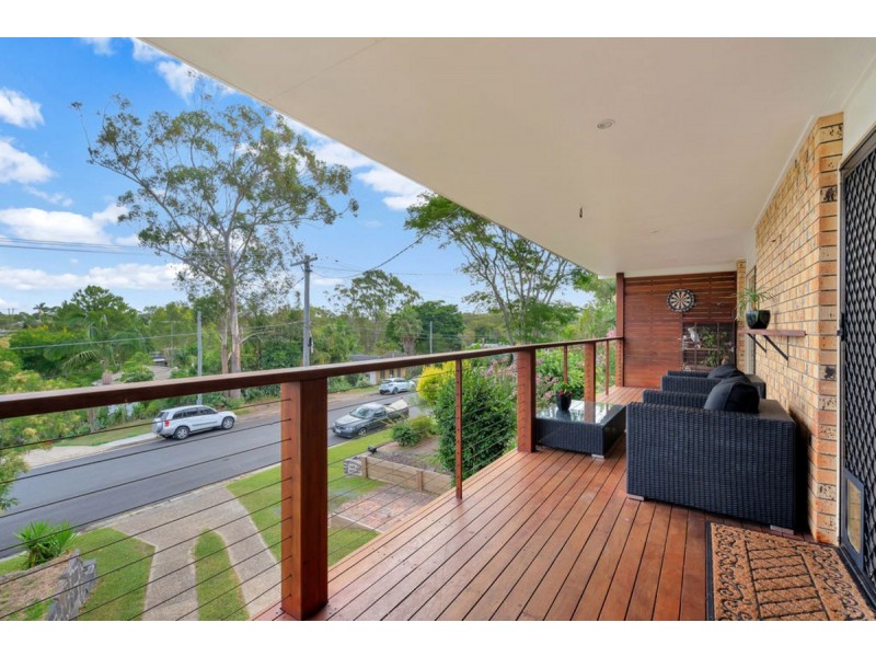 9 Gurrah Avenue, Southport QLD 4215