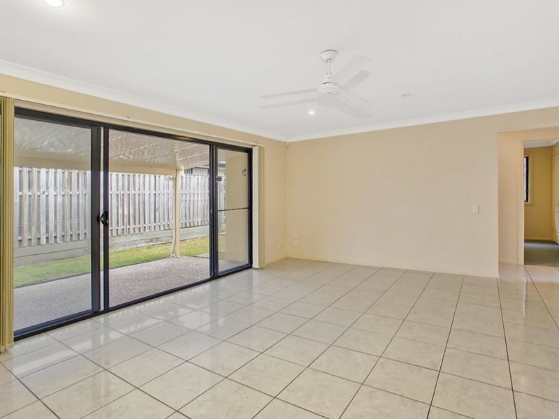 16 Bonner Court, Pacific Pines QLD 4211