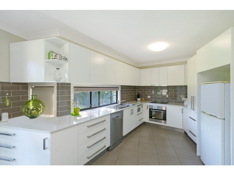 2/8 Onyx Court, Carrara QLD 4211