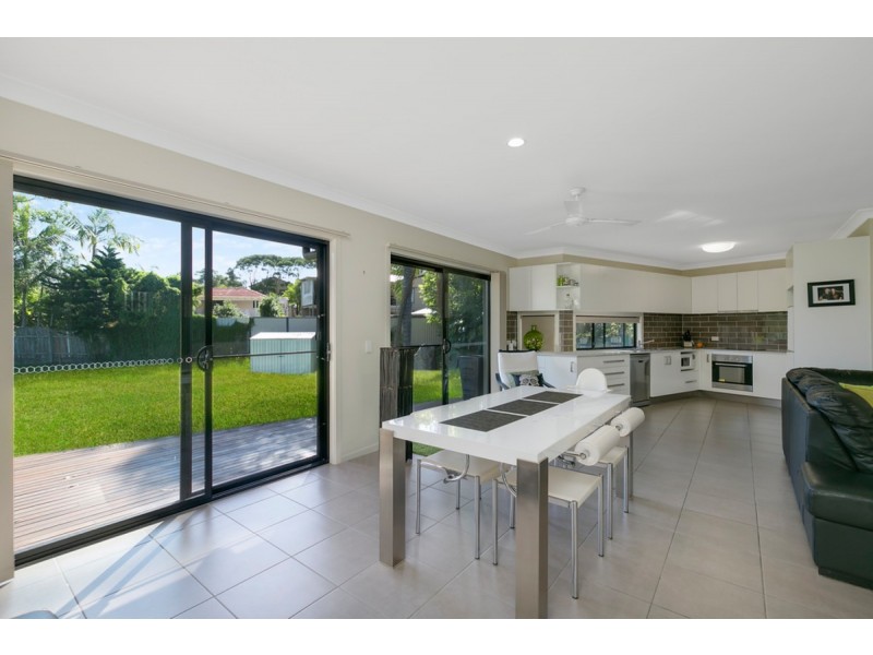 2/8 Onyx Court, Carrara QLD 4211