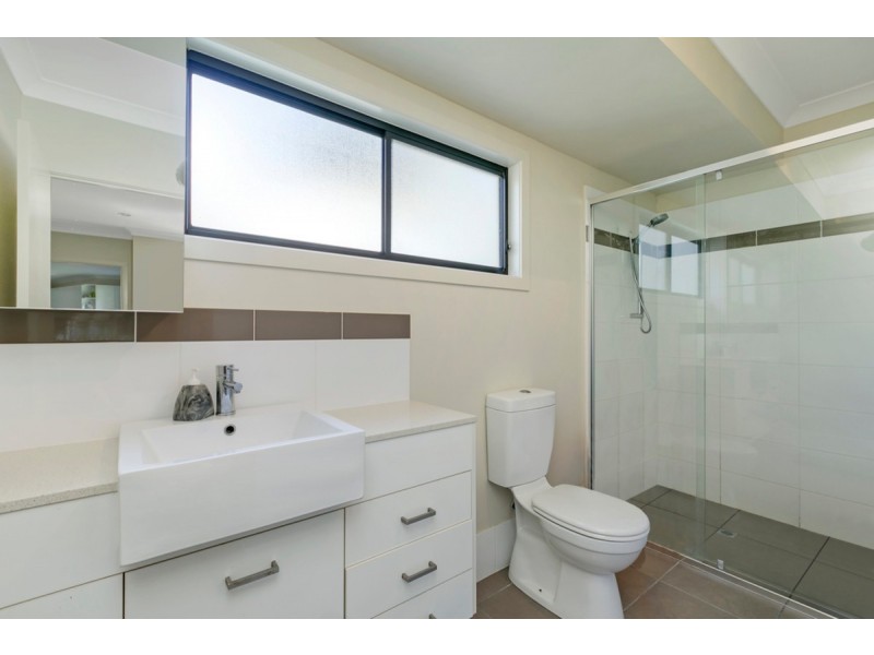 2/8 Onyx Court, Carrara QLD 4211