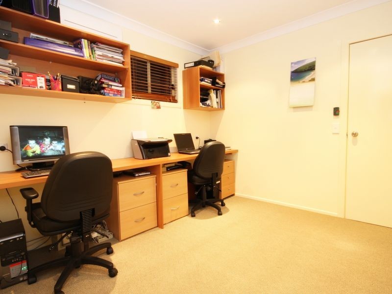 14 Richard Crescent, Highland Park QLD 4211