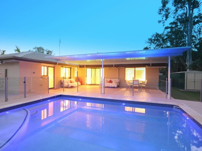 14 Richard Crescent, Highland Park QLD 4211