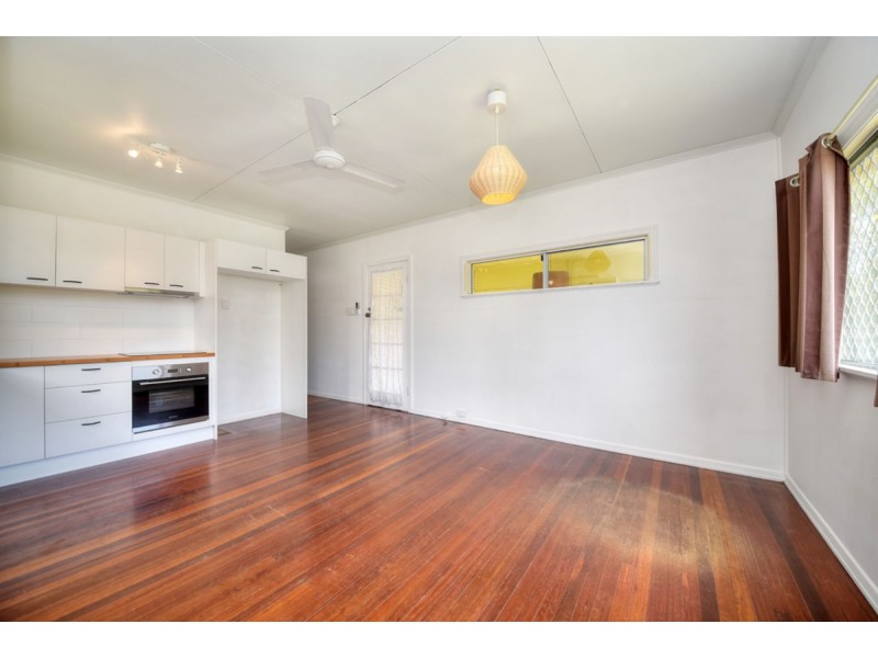 60 Seagull Avenue, Mermaid Beach QLD 4218