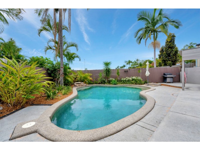 16 Newhaven Crescent, Worongary QLD 4213