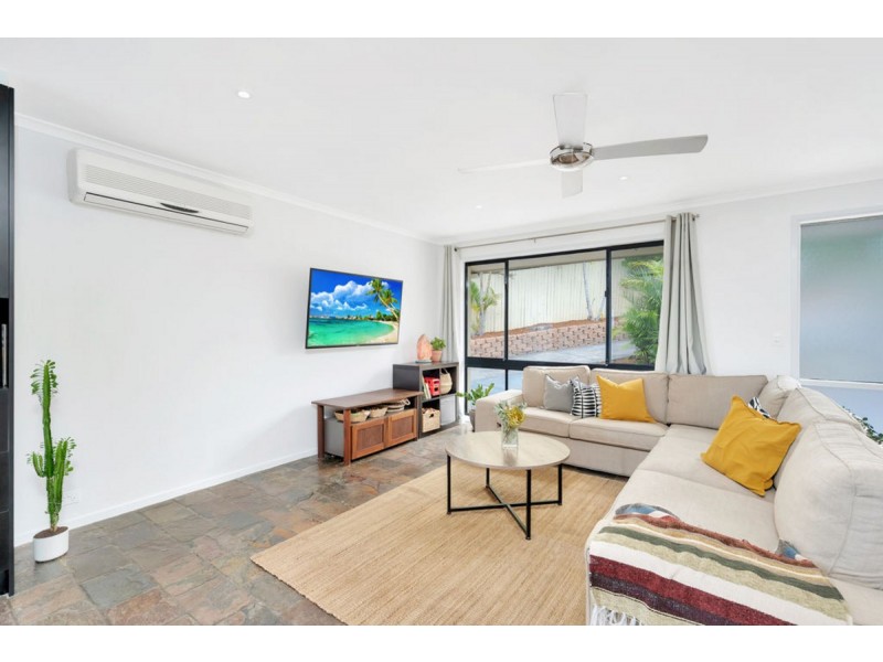 16 Newhaven Crescent, Worongary QLD 4213