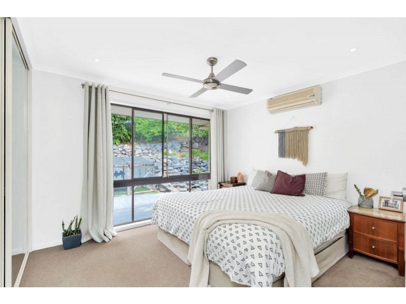 16 Newhaven Crescent, Worongary QLD 4213