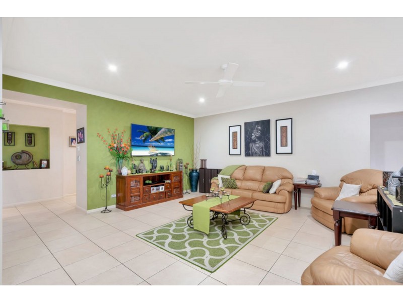 60-62 Racecourse Place, Tamborine QLD 4270